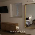 San Nicola E * غرافينا إن بوليا